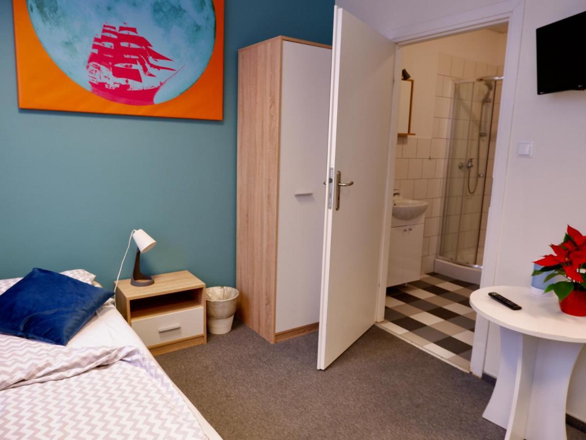 Moon Hostel Gdansk Ngoại thất bức ảnh